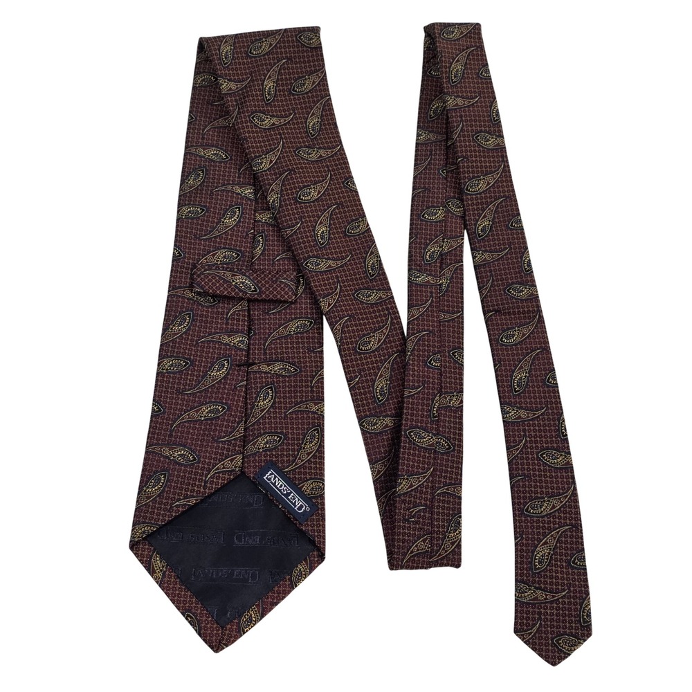 Lands End Mens Burgundy Paisley Silk Tie Handsewn Made in USA Vintage Preppy